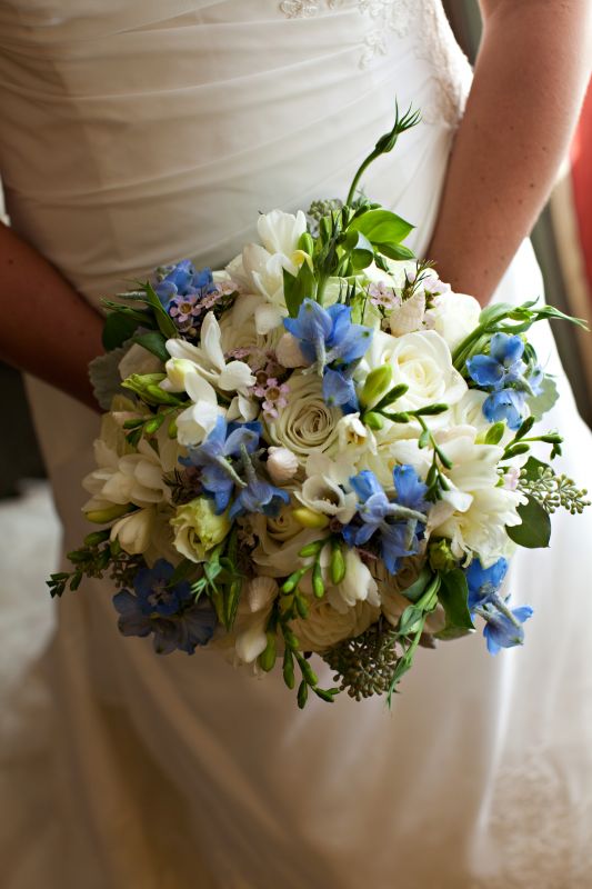 Wedding flowers help! No such thing as teal flowers :  wedding 100210 0099