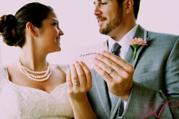 Finally, wedding pics! (and me revealing my identity) : wedding Wedding3
