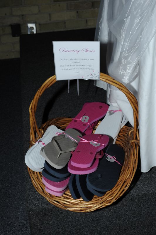My Rainy Wedding Day Recaps - Part 6 - All the little Details :  wedding flip flop basket diy card box hair flower centerpieces calla lilies table numbers cake FlipFlop Basket
