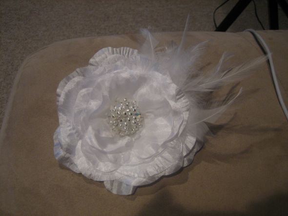 DIY Hair Flower - to feather or not to feather? :  wedding IMG 6178