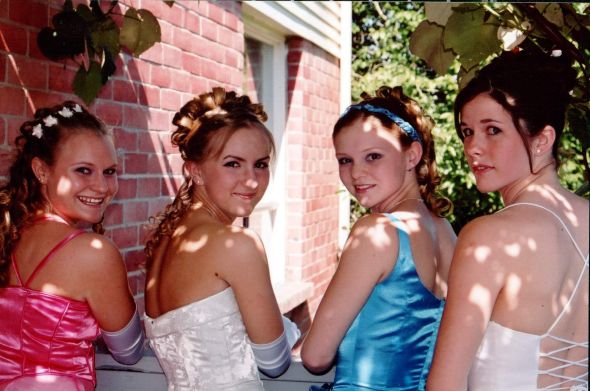 PROM pic!  Do you still have any !? :  wedding o Prom 2001 1