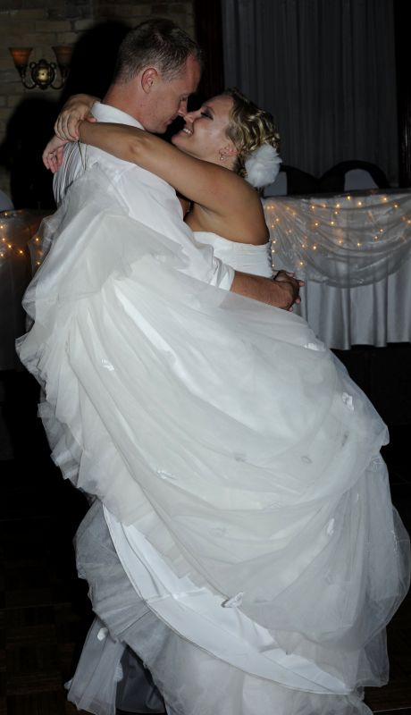 My Rainy Wedding Day Recaps - Part 5 - It's Time to Party :  wedding first dance father daughter dance 1 mother son dance cake cutting garter toss Train