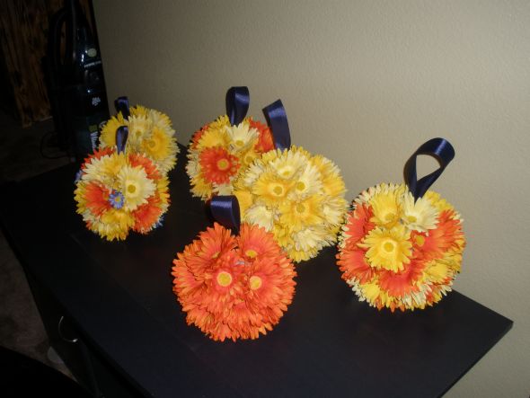 Daisy pomanders...my DIY update!! :  wedding Yelloworangeblue