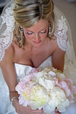 Oh My, Please Help Me! :  wedding Kimi   Looking Down At Her Bouquet