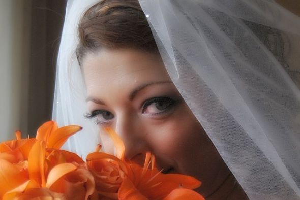 Pro Pics - bride/flower girl photos :  wedding Eyes