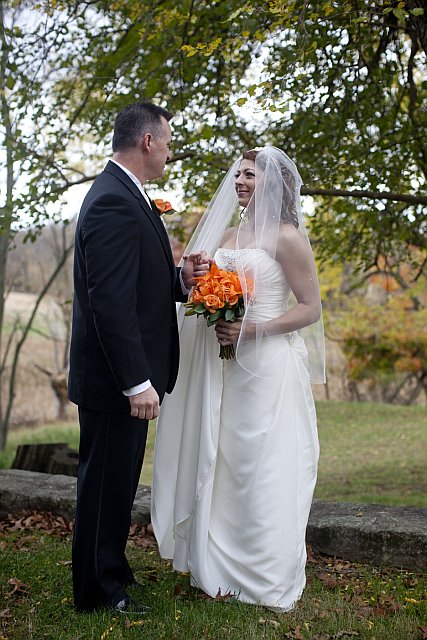 does a first look ruin the walk down the aisle? : wedding Firstlook2