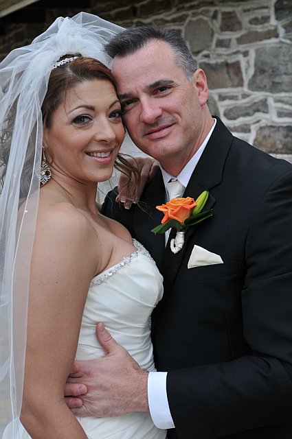 Pro Pics - Finally! Pic Heavy...and more to come! : wedding Firstlook3