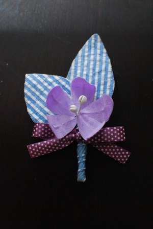 Look @ what the FI made... :  wedding boutonniere diy etsy DSC 0012