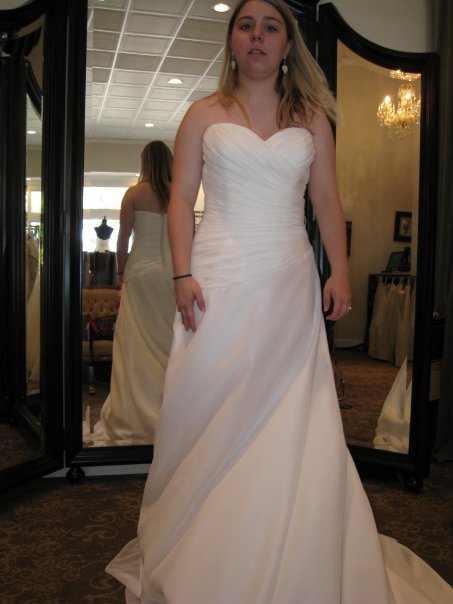 Show me your dresses with Ruching please. :  wedding Dress4.1