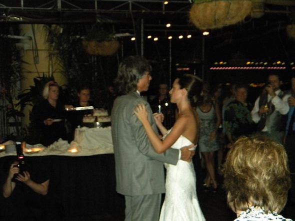 I got married yesterday! A few non-pro pics inside :) : wedding 2