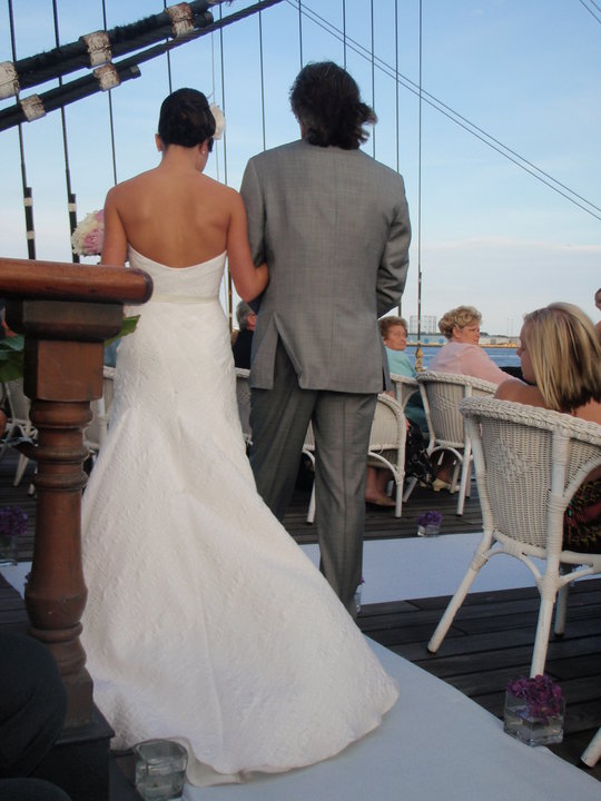 I got married yesterday! A few non-pro pics inside :) : wedding 425