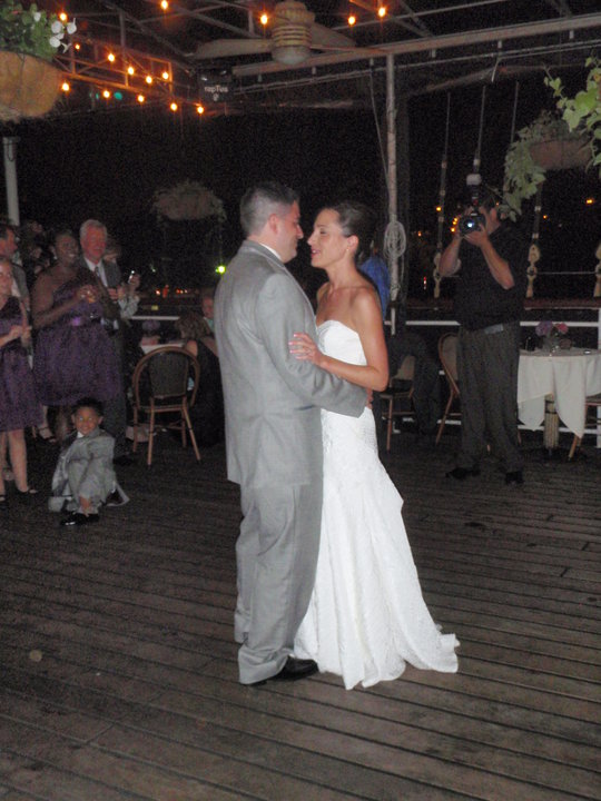 I got married yesterday! A few non-pro pics inside :) : wedding 9