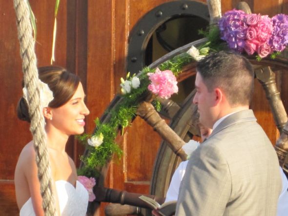 I got married yesterday!  A few non-pro pics inside :) :  wedding Wedding4