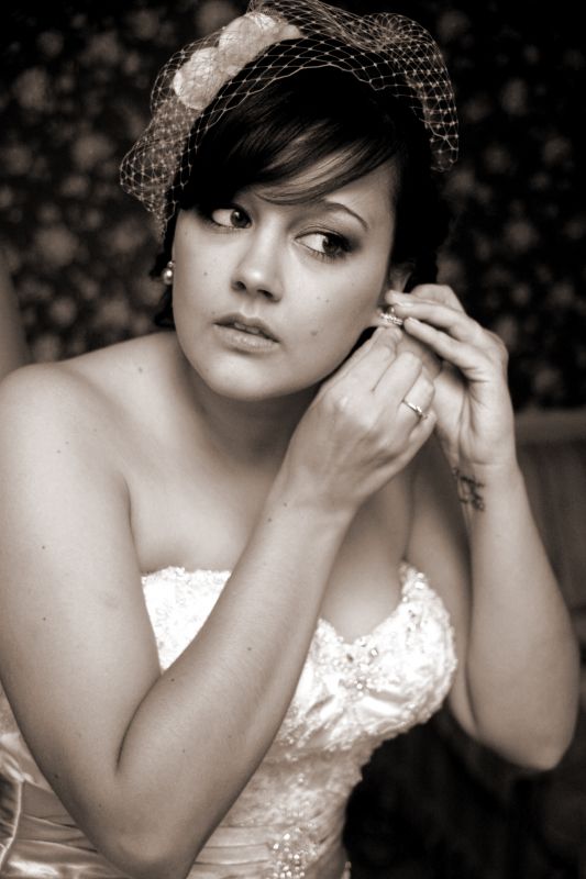 Some of our professional pics that make me feel even better :) Pic heavy! : wedding KNI 0266 PT