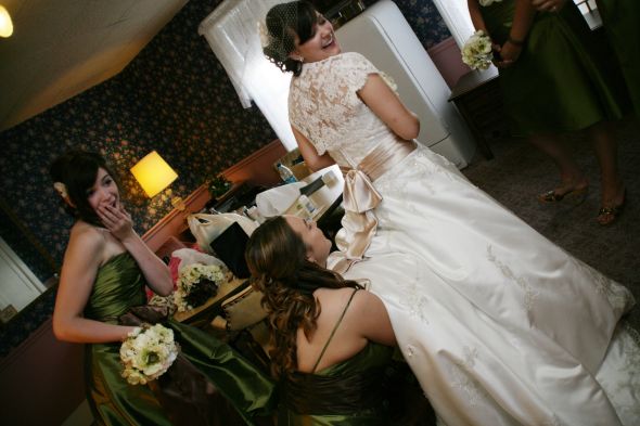 Some of our professional pics that make me feel even better :) Pic heavy! : wedding KNI 0315