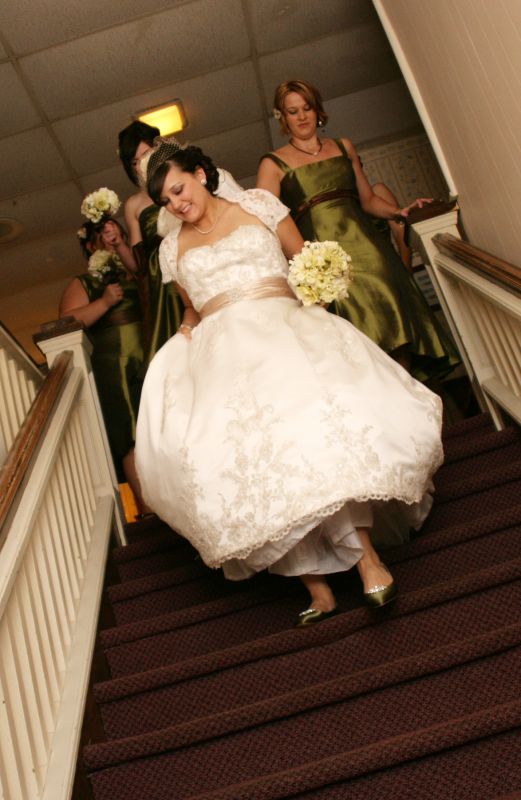 Some of our professional pics that make me feel even better :) Pic heavy! : wedding KNI 0318