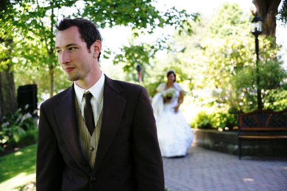 Some of our professional pics that make me feel even better :) Pic heavy! : wedding KNI 0343
