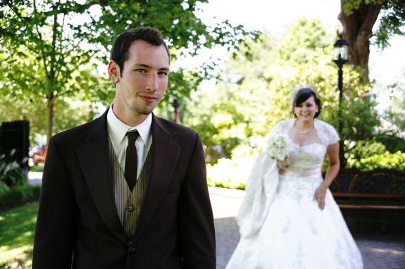 Some of our professional pics that make me feel even better :) Pic heavy! : wedding KNI 0350