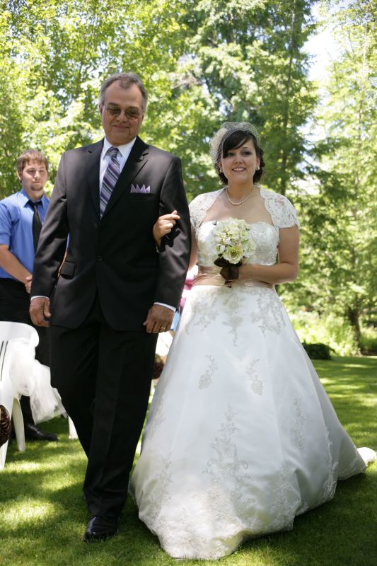 Some of our professional pics that make me feel even better :) Pic heavy! : wedding KNI 0636