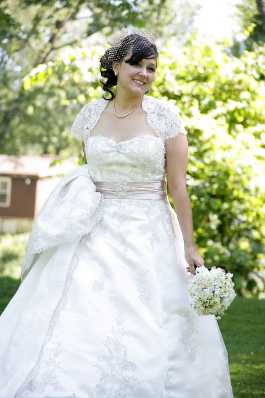 Some of our professional pics that make me feel even better :) Pic heavy! : wedding KNI 2340