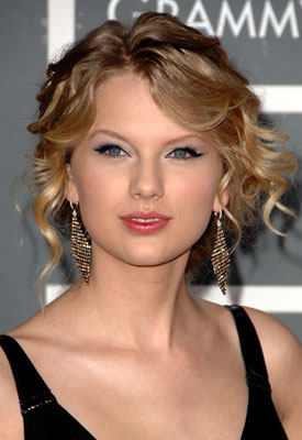 Taylor+swift+hair+up