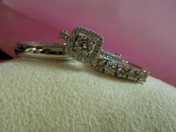 Show me the wedding band you're getting to go with your ornate engagement ring! : wedding Ring Set