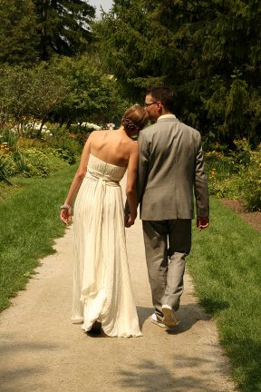 Anyone's dress have no or very little train? :  wedding Dress3