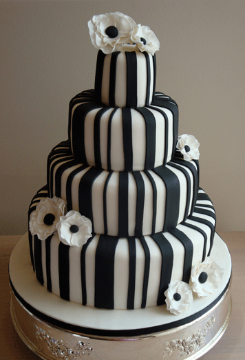 black and purple wedding cakes