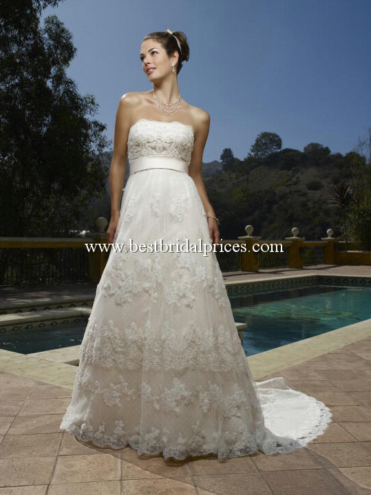 petite brides...lets see that dress!!!:) : wedding dress petite brides Casablanca 1900 Front