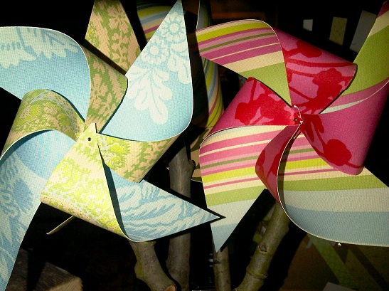 Let's see those DIYs! : wedding diy july 2011 paper ribbon tissue rhinestone bedazzling table numbers craft signs pinwheels programs Pinwheels