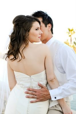 Let's play a game... Name the Bee! : wedding Secret Bee