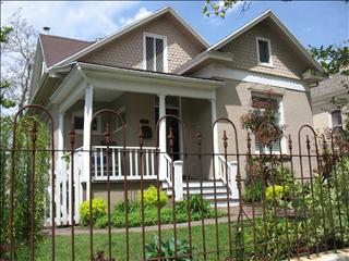 Making an Offer :  wedding home first time buyer House Outside