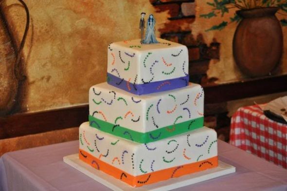 Married Bee's, show us your CAKE! : wedding cake Ourcake