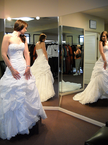 Post your WOW wedding dresses! :  wedding D004