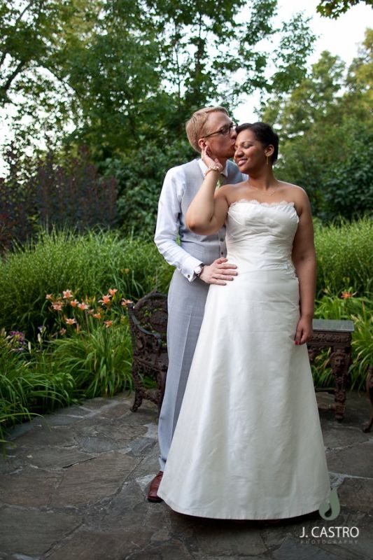 I'm a Mrs!! (A few pics included) :  wedding 271414 10150239902910683 77758535682 7791537 7104419 O