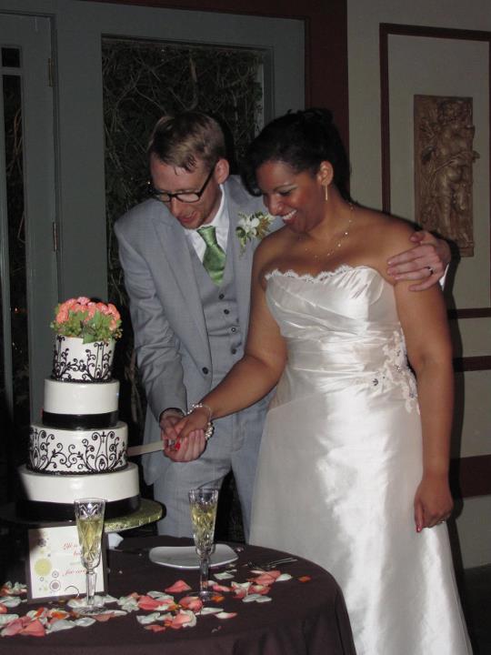 July 2011 Brides: How Did It Go? :  wedding 283301 2166040707128 1129958554 32552404 3965454 N