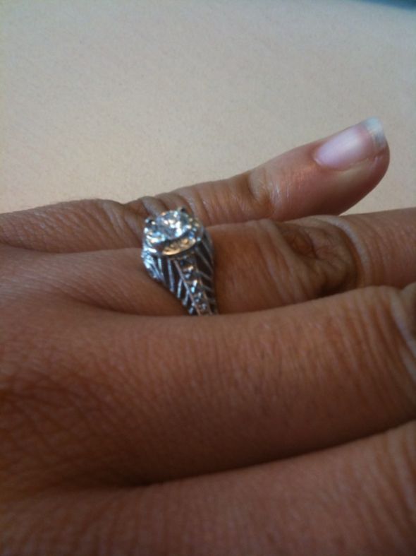 I have a fiance!! : wedding E Ring Hand