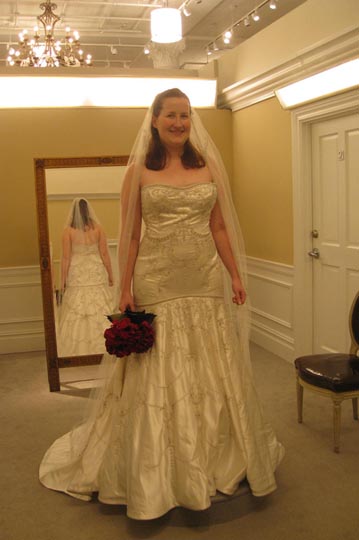 calling all Lazaro ladies! :  wedding dress lazaro veil Fulllength2