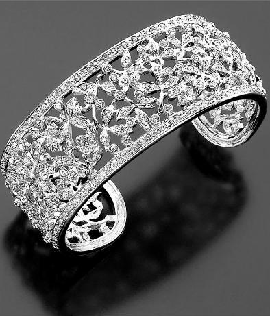 Will you be wearing a bracelet? :  wedding 3229070897 0f975e7178
