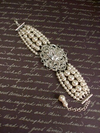 SHOW US: Bridesmaid jewelry inspiration! :  wedding bridesmaid jewelry 7672c701f7e91c69626c20d47834f47b M