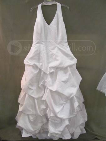 Plus Size Gals...I found a dress for you on Goodwill's site! :  wedding GW Dress