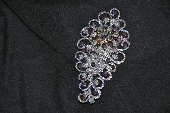 Sale.. Large Austrian Crystal Hair Comb :  wedding crystal hair hair comb Hair Comb Pic 1