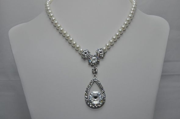 Crystal & Pearl Necklace Set :  wedding crystal set budget Item Number SW2782WB