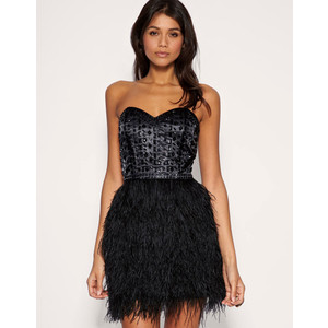 Black Swan-esque dress help? :  wedding dress black swan masquerade feathers Thing.25960206.l