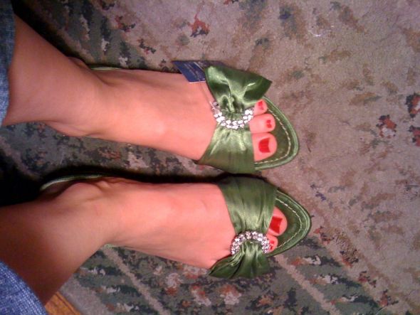 Green Shoes!! -Attn all bees looking for green shoes! : wedding green shoes Green Shoes