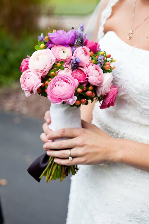 Show off your wholesale wedding flowers :  wedding 33751 485449250490 504920490 7371548 5054045 N