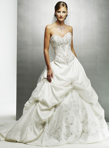 show off your wedding dress thanks. : wedding Mona Lisa
