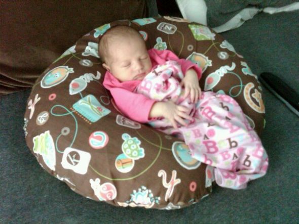Baby eeniebeans birth story :  wedding 319470 659592748882 20103070 35303892 4727403 N