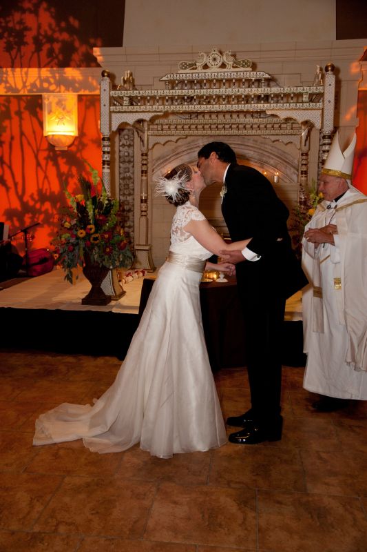 Sneak Peak of Our Rainy Day Wedding in the Vineyard (Pic Heavy) :  wedding october 2010 Kiss