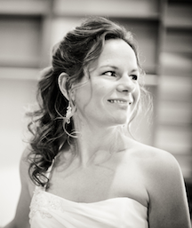 Anyone wearing their hair half up/half down? :  wedding Hair Side